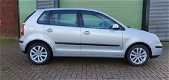 Volkswagen Polo - 1.2-12V Highline NAP*NWE APK*5 DEURS*AIRCO - 1 - Thumbnail