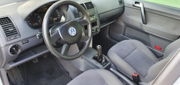 Volkswagen Polo - 1.2-12V Highline NAP*NWE APK*5 DEURS*AIRCO - 1
