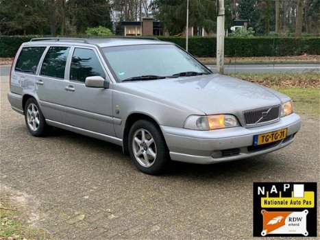 Volvo V70 - 2.5 Comfort-Line - 1