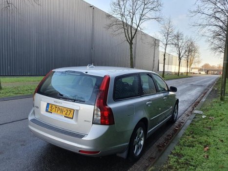 Volvo V50 - 2.0D Momentum AIRCO/6BAK/CRUISE/NAP - 1