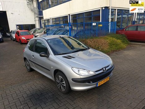 Peugeot 206 - 1.4 XR APK GEKEURD. 2020 - 1