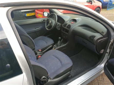 Peugeot 206 - 1.4 XR APK GEKEURD. 2020 - 1