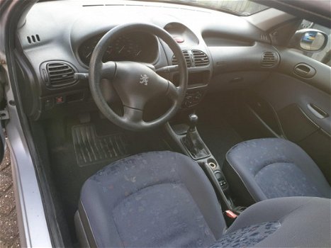 Peugeot 206 - 1.4 XR APK GEKEURD. 2020 - 1