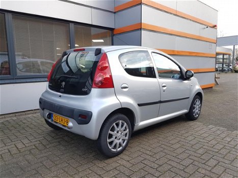 Peugeot 107 - 1.0-12V Urban Move - 1