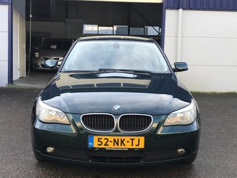 BMW 5-serie - 520i Executive AUT/ Cruise/ PDC/ MFC/ NAP/ APK - 1