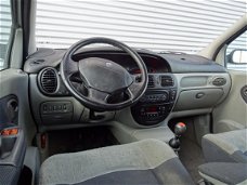 Renault Scénic - 1.6-16V Dynamique / Airco / 5-deurs / elek ramen /