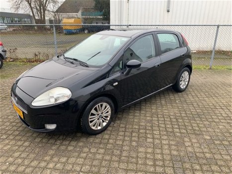 Fiat Grande Punto - 1.4-16V Dynamic, airco, nieuw apk - 1