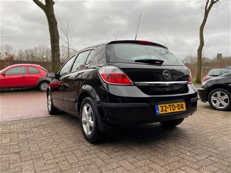 Opel Astra - 1.6 Business 2e Eigenaar/Nieuwe Apk/Airco/Automaat - 1