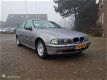 BMW 5-serie - 523i Executive/Automaat/clima/Cruise/apk/beurtje - 1 - Thumbnail