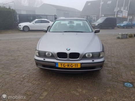 BMW 5-serie - 523i Executive/Automaat/clima/Cruise/apk/beurtje - 1