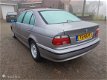 BMW 5-serie - 523i Executive/Automaat/clima/Cruise/apk/beurtje - 1 - Thumbnail
