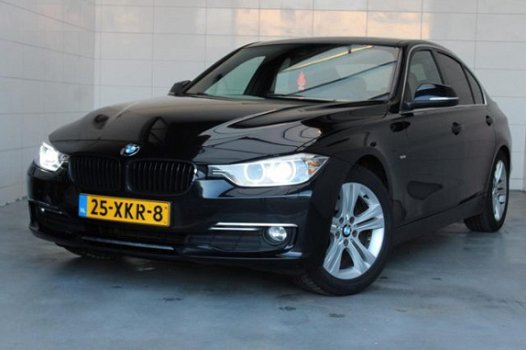 BMW 3-serie - 320d EfficientDynamics Edition High Executive Leder, PDC, Head-up display, automatic, - 1