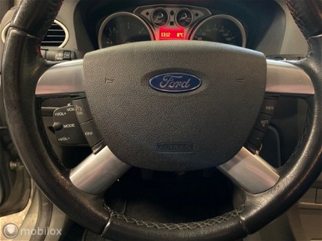 Ford Focus Wagon - 1.6 TDCi | Navi | Cruise | Trekhaak | - 1