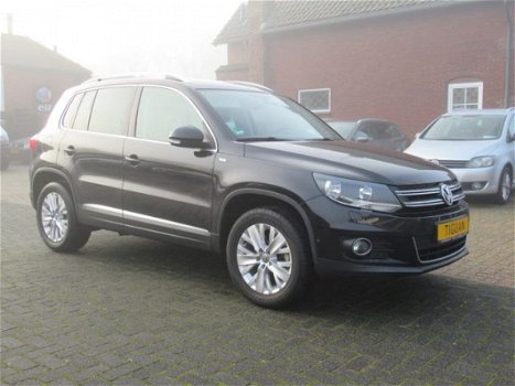 Volkswagen Tiguan - 1.4 TSI SportenStyle LIFE - 1