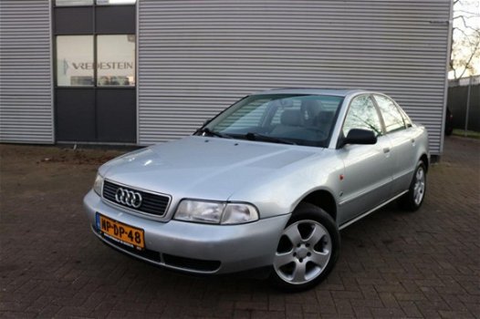 Audi A4 - 1.6 Inruilkoopje - 1