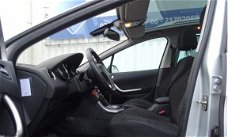 Peugeot 308 - SW SIGNATURE 1.6 THP, Autmaat, Navi, PDC, DealerOH