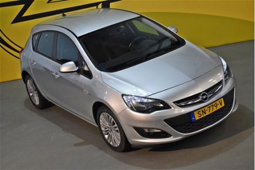 Opel Astra - 1.4 Turbo 140PK Edition / Navi / Pdc / Clima - 1