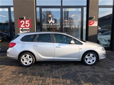 Opel Astra Sports Tourer - 1.4 Selection 6/12 M Garantie