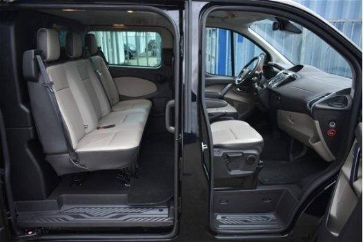 Ford Transit Custom - 2.2 TDCI 155pk Luxe DC L1H1 Airco / Leder / 2x Schuifdeur / Camera / Trekhaak - 1