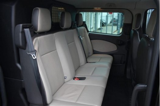 Ford Transit Custom - 2.2 TDCI 155pk Luxe DC L1H1 Airco / Leder / 2x Schuifdeur / Camera / Trekhaak - 1