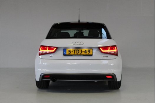 Audi A1 Sportback - 1.2 TFSI Admired S-line/18inch/navigatie - 1