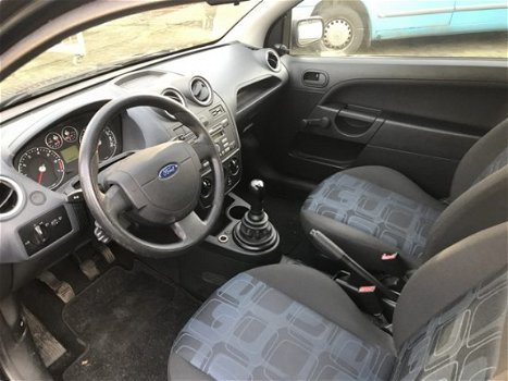 Ford Fiesta - 1.3-8V Champion met nieuwe apk - 1