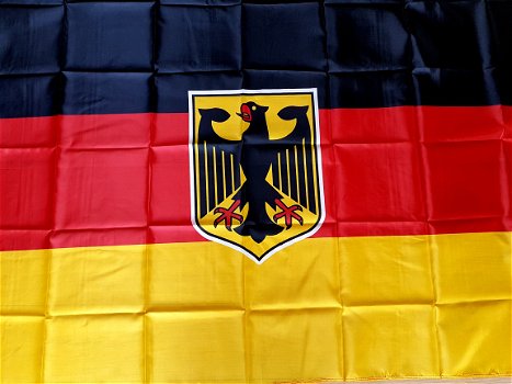 Vlag West Duitsland , Vlag Duitsland + adelaar - - 1