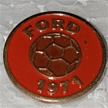 SP0009 Speldje Ford (met voetbal) 1971 oranje - 1