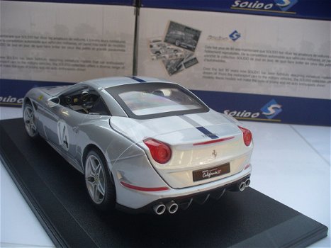 Bburago 1/18 Ferrari California Coupe Zilver 70 jaar Ferrari - 3