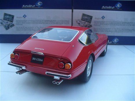 GTSpirit 1/12 Ferrari 365 GTB4 Rood - 5