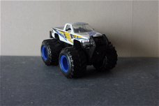 1:43 Maisto Dodge Ram Monstertruck, pull-back , licht bespeeld !