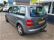 Volkswagen Touran - 2.0-16V FSI Trendline Clima - 1 - Thumbnail