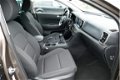 Kia Sportage - 1.6 GDI First Edition ORG NL NW Model Trekhaak, Clima, Navi, Camera, Led, 17