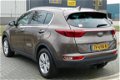 Kia Sportage - 1.6 GDI First Edition ORG NL NW Model Trekhaak, Clima, Navi, Camera, Led, 17