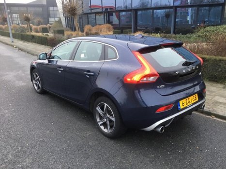 Volvo V40 - 2.0 D4 Summum Business * R-DESIGN * 190 PK * D4 - 1