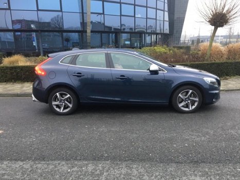 Volvo V40 - 2.0 D4 Summum Business * R-DESIGN * 190 PK * D4 - 1