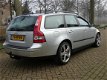 Volvo V50 - 2.0D Kinetic Keurige auto technisch zeer goed - 1 - Thumbnail