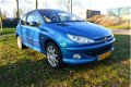 Peugeot 206 - 1.6-16V Air-line 3 *airco*stuurbekr*2de eigenaar - 1 - Thumbnail