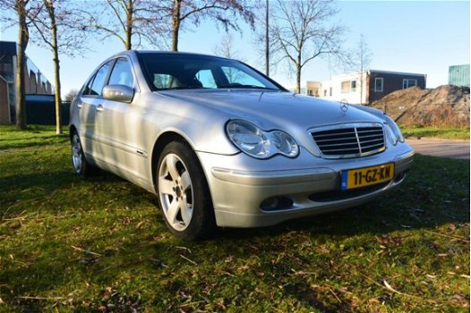 Mercedes-Benz C-klasse - 180 Elegance *airco*cruise*navi*geen roest - 1