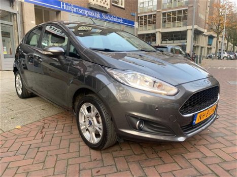 Ford Fiesta - 1.0 Style Ultimate Airco / PDC / NAVI / NAP - 1