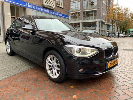 BMW 1-serie - 116i Business+ Led / Navi / PDC / NAP - 1