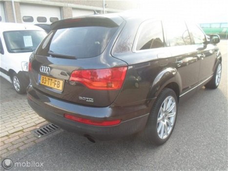 Audi Q7 - - 3.0 TDI quattro - 1