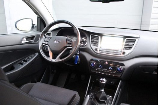 Hyundai Tucson - 1.6 GDi Comfort | Navigatie | Trekhaak | Climate control | - 1