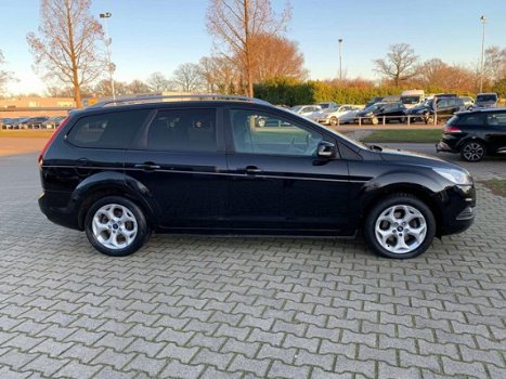 Ford Focus Wagon - 1.6 Titanium AIRCO//ELEK PAKKET//RADIO/CD//NIEUWE APK - 1