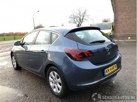 Opel Astra - 1.6 cdti 110pk 6-bak design edition 5drs - navi - clima - cruise control - pdc v + a - - 1