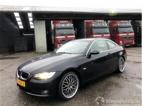 BMW 3-serie Coupé - 320d coupé 163pk exe - 41dkm - xenon - beige leer - 19 inch - 6 bak - pdc - vast - 1