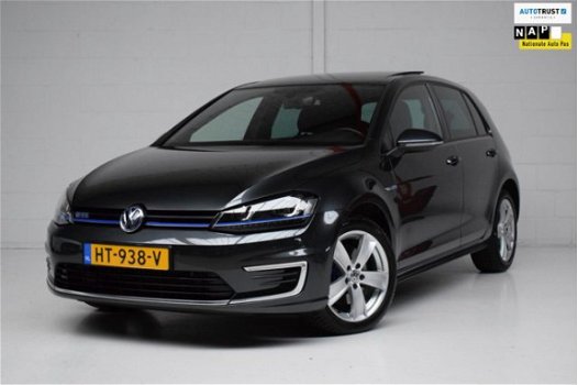 Volkswagen Golf - 1.4 TSI GTE 204PK EX BTW/Panoramadak/Xenon/ORG.NED&1eEIG/7% tm 30-12-2020 - 1