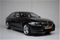 BMW 5-serie - 520d High Executive 190PK AUT8 DIGITALE COCKPIT/XENON/HEAD-up/19