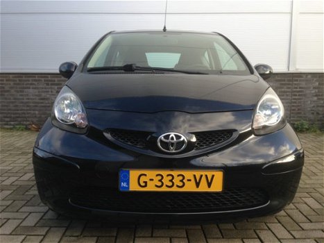 Toyota Aygo - 1.0-12V + Airconditioning, centrale vergr. met afst. bediening - 1