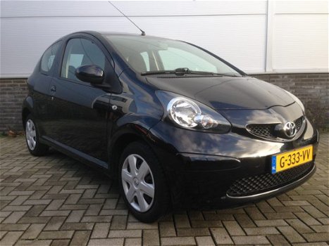 Toyota Aygo - 1.0-12V + Airconditioning, centrale vergr. met afst. bediening - 1